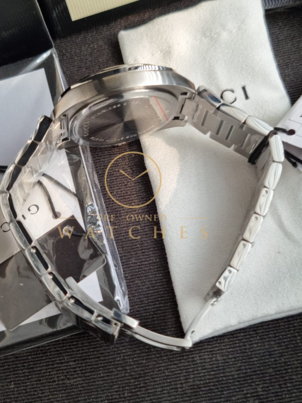 Gucci YA142313 Men's Green Dial Quartz Watch