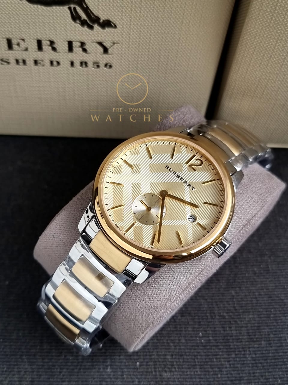 Swiss Gold 2 Tone Silver Date Dial 40mm Men Stainless Steel Wrist Watch The Classic BU10011