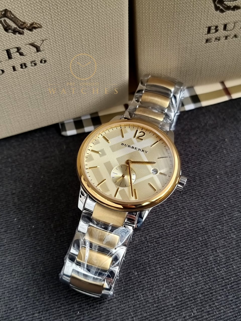 Swiss Gold 2 Tone Silver Date Dial 40mm Men Stainless Steel Wrist Watch The Classic BU10011