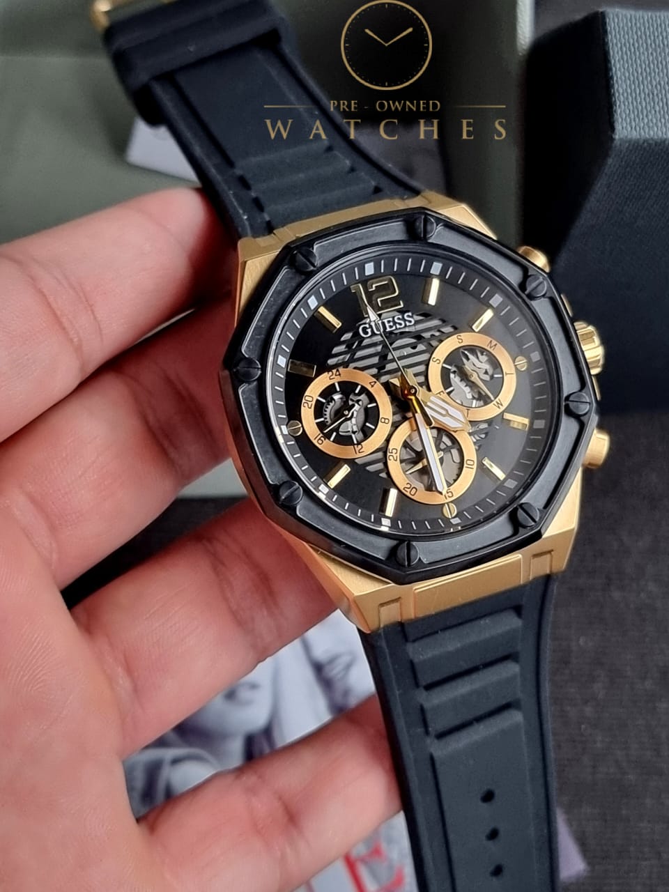 Guess Men’s Quartz Silicone Strap Black Dial 44mm Watch GW0263G1