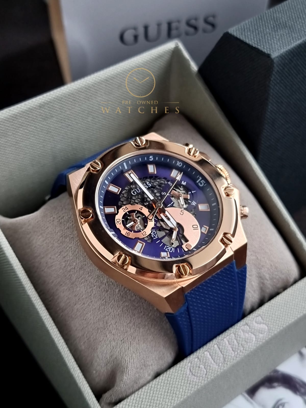 GUESS US Men's Rose Gold-Tone and Black Multifunction Watch