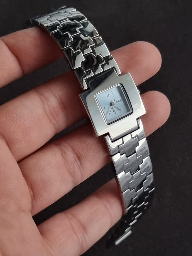 Emsurt Ladies Watch Silver Casing Quartz Watch Hover Image