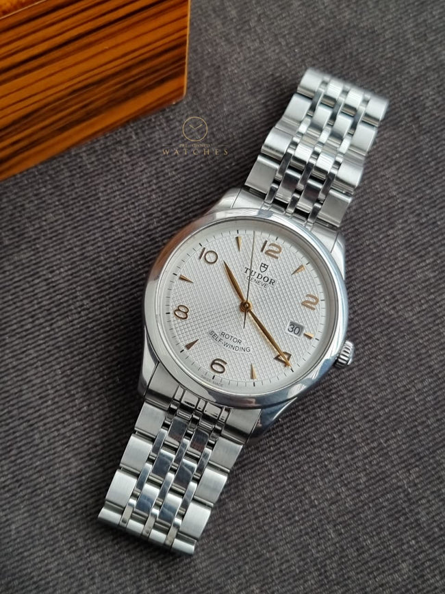 TUDOR 1926 Auto Swiss Men Ref: M91650  41mm (8/10 Condition) Hover Image