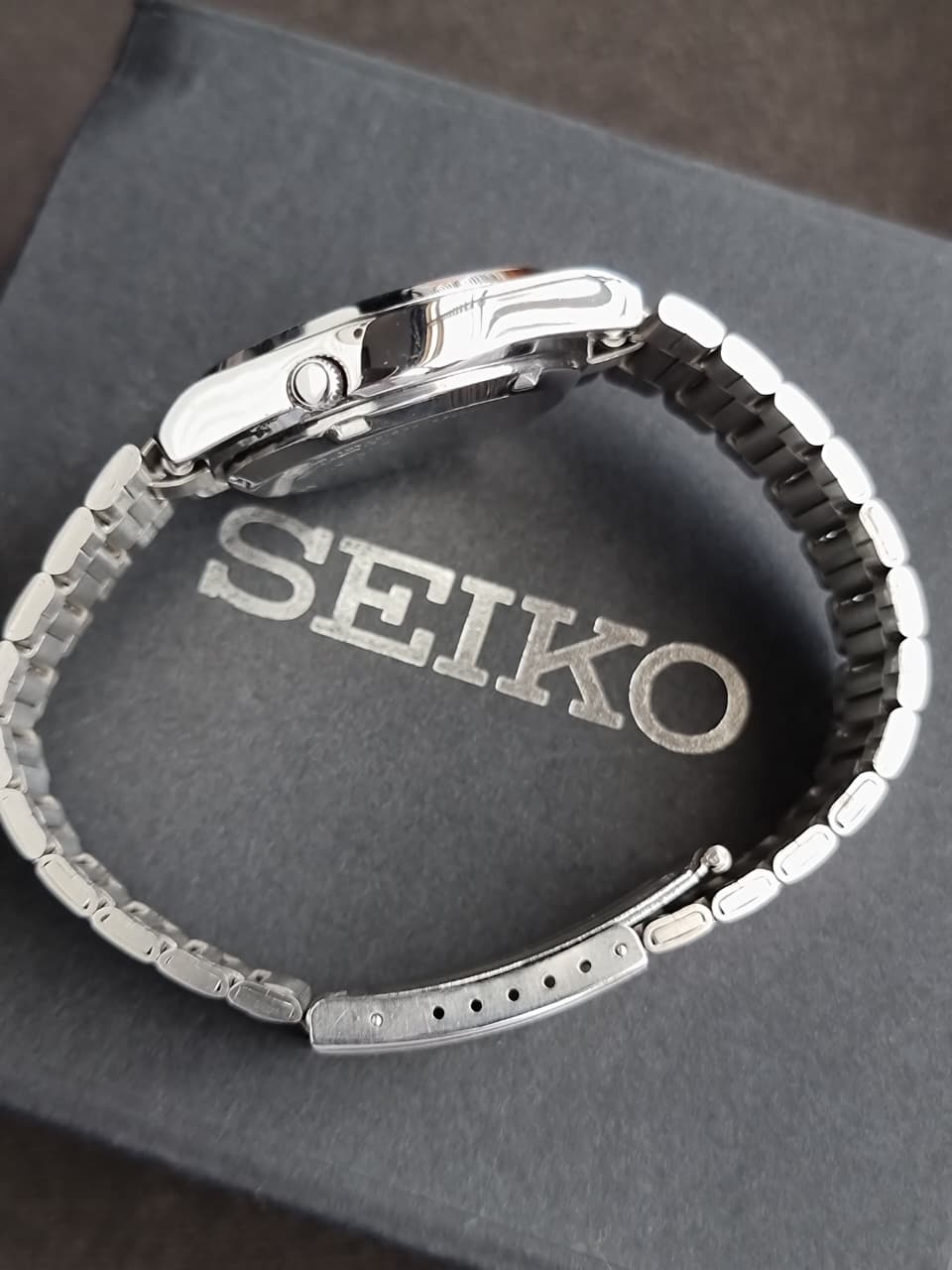 Seiko 5 SKXW39 Automatic Vintage Men's Watch Japan Made Steel Bracelet (9/10 Condition)