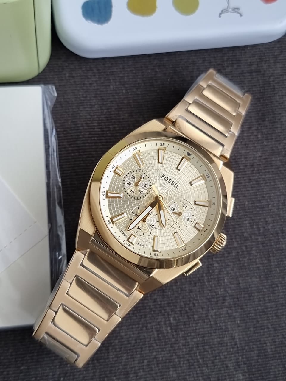Fossil Everett Chronograph Quartz Gold Dial Men's Watch FS6119