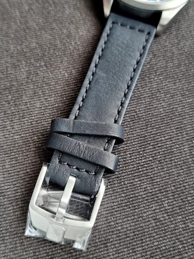 Swiss Military 06-5246 Watch Classic Black Dial Leather Men's Watch Main Image