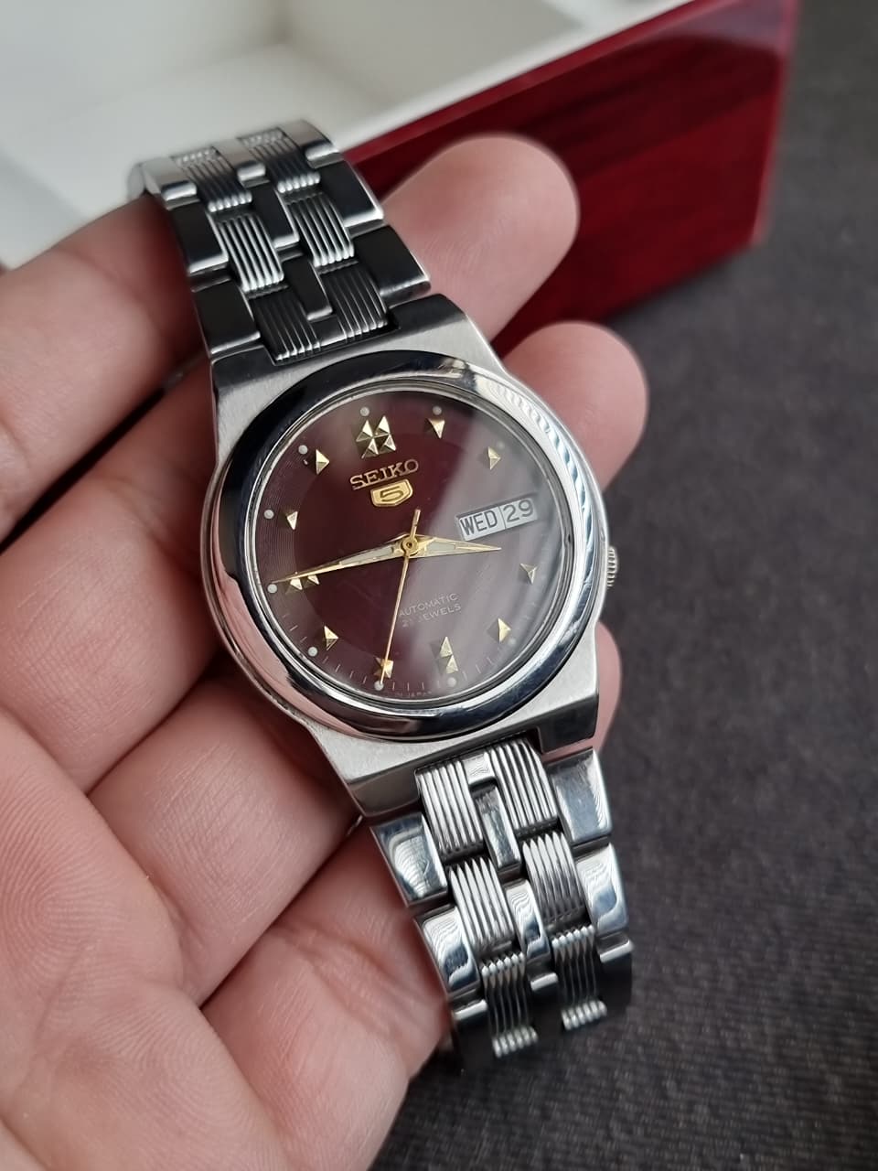 Seiko 5 Automatic Men's Watch – Maroon Dial, Stainless Steel, 35mm