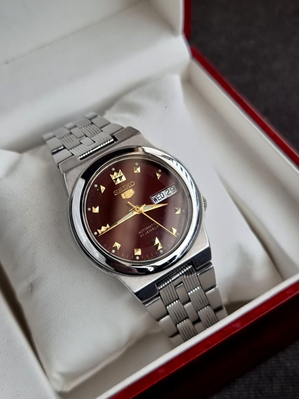 Seiko 5 Automatic Men's Watch – Maroon Dial, Stainless Steel, 35mm