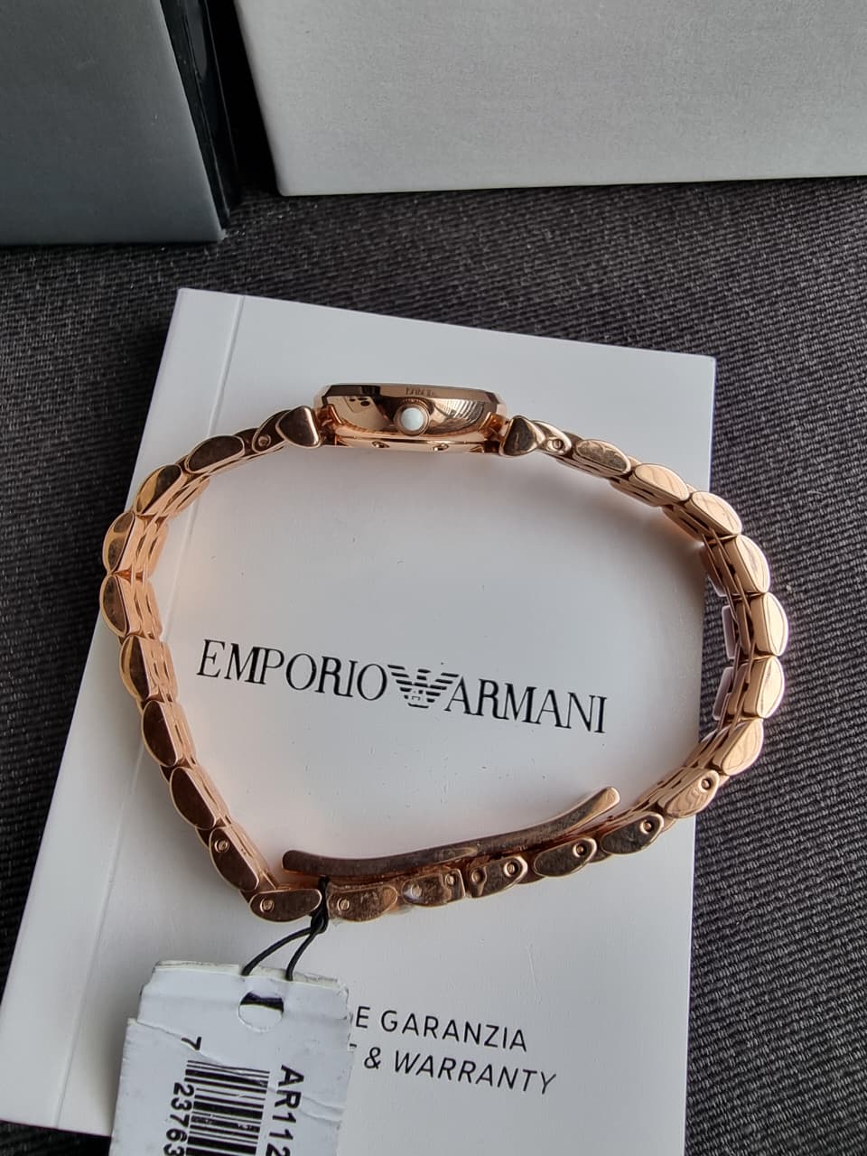 Emporio Armani Women’s Analog Stainless Steel Mother of Pearl Dial 22mm Watch AR11203