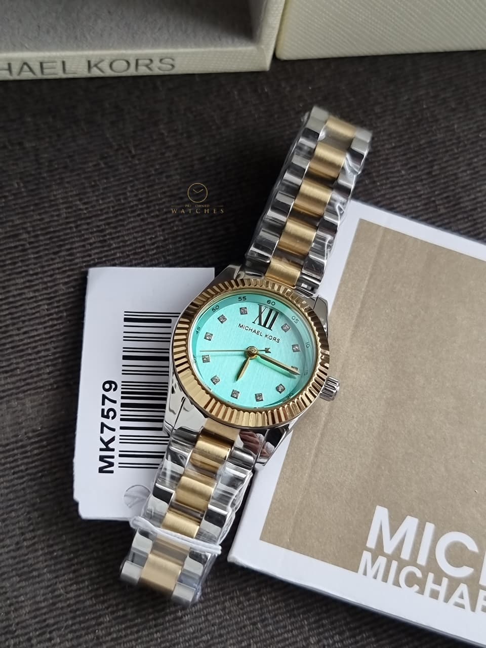 Michael Kors Lexington MK7579 Men's Watch – Chronograph, Stainless Steel, Quartz, Gold Tone