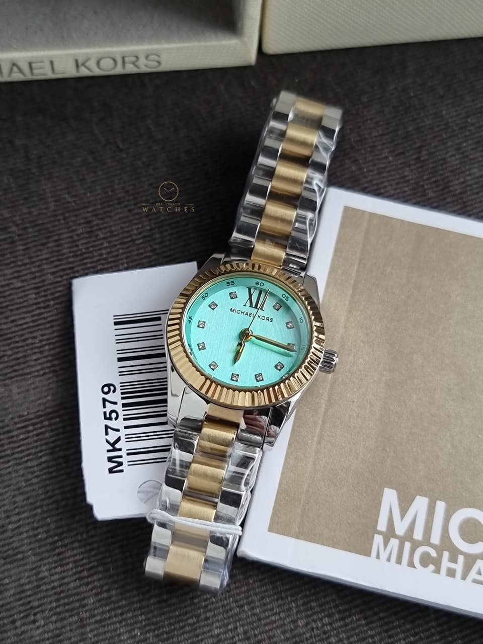 Michael Kors Lexington MK7579 Men's Watch – Chronograph, Stainless Steel, Quartz, Gold Tone