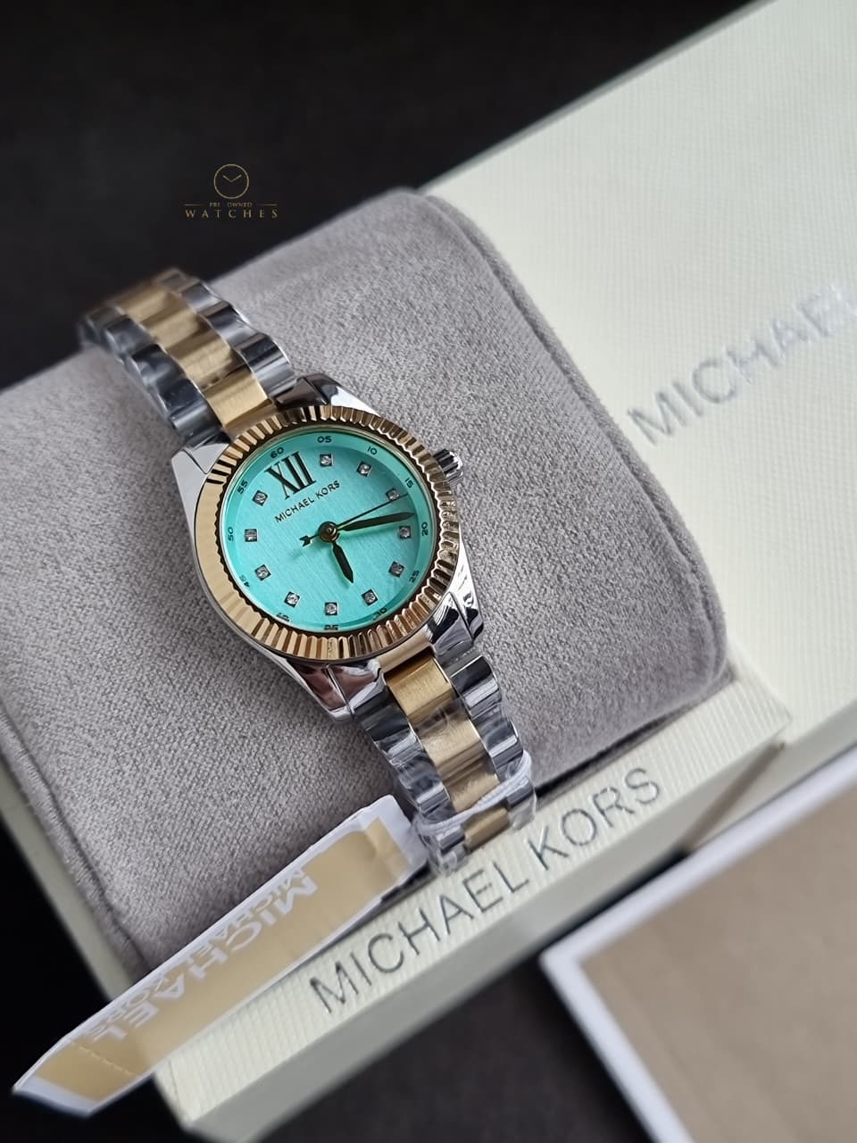 Michael Kors Lexington MK7579 Men's Watch – Chronograph, Stainless Steel, Quartz, Gold Tone