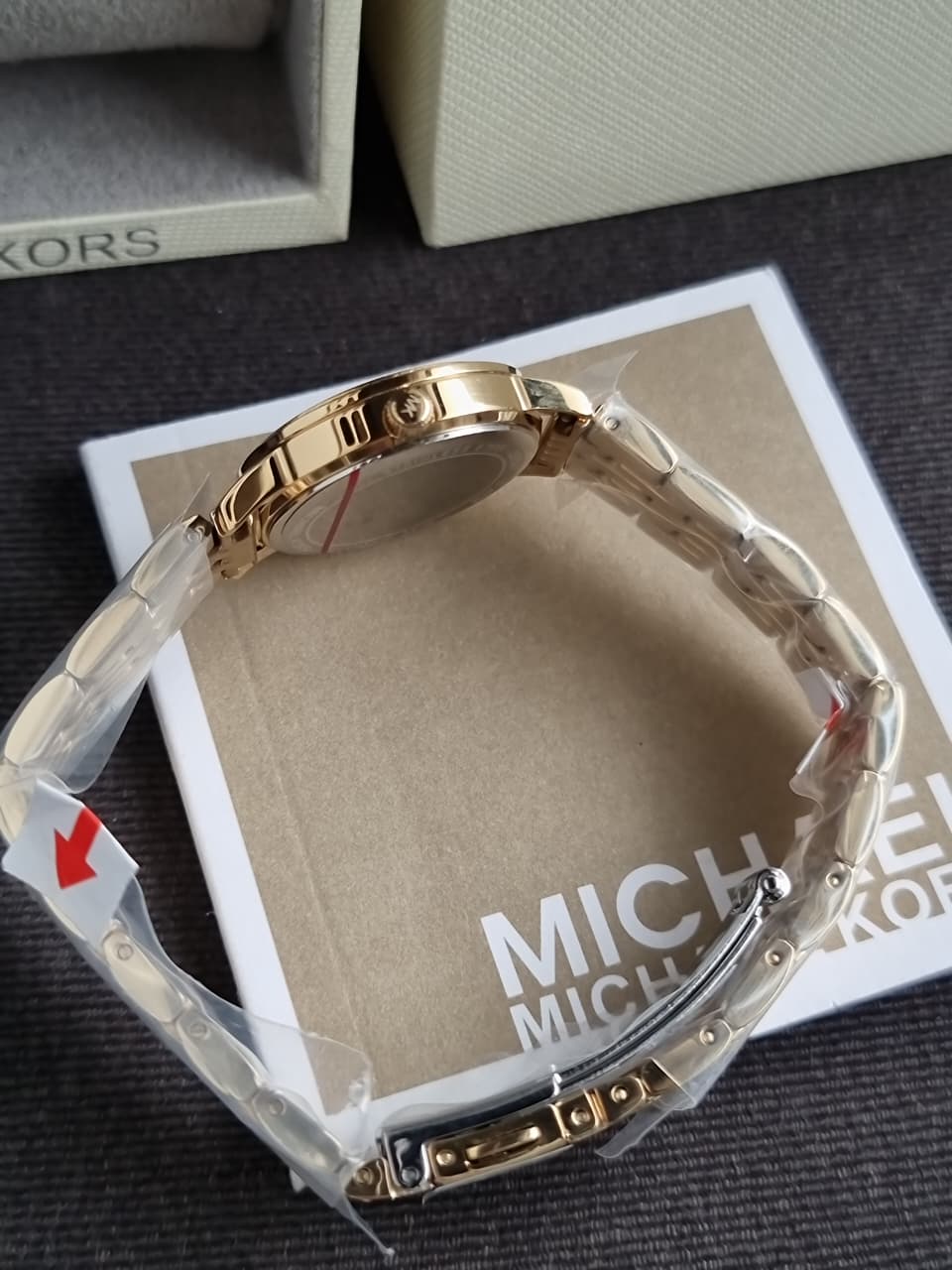 Michael Kors Mini Melissa Pavé MKO1173 Women's Watch – Gold Tone, 26mm, Quartz
