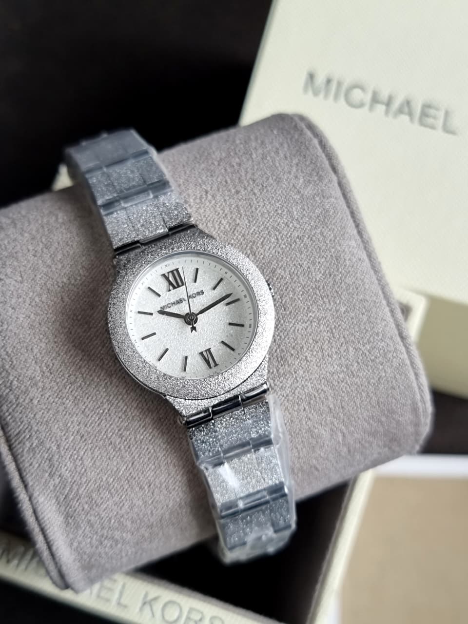Michael Kors Petite Billie Frosted Silver-Tone Watch – MK7555
