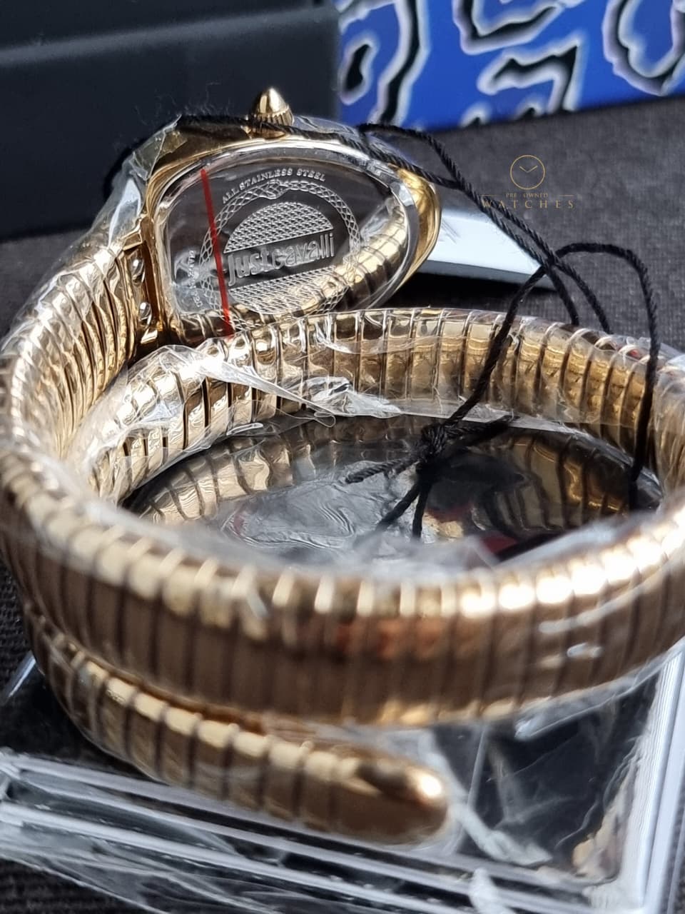 Just Cavalli Signature Snake Gold-Tone Red Dial Ladies Watch – JC1L249M0025