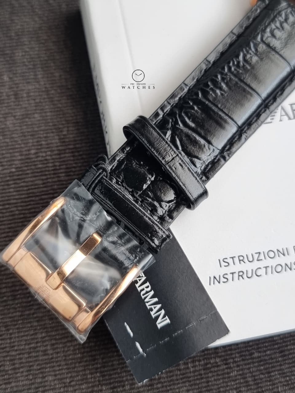 EMPORIO ARMANI Classic Black Leather Strap Black Dial Quartz Watch for Gents - AR2425