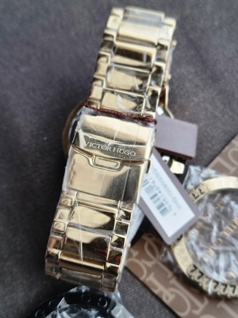 Victor Hugo Cosmo 3 Bezels Gold Stainless Steel Quartz Men's Watch – VHG10090GSG/02M