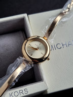 Michael Kors Izzy Quartz Gold Dial Ladies Watch Item No. MK4929