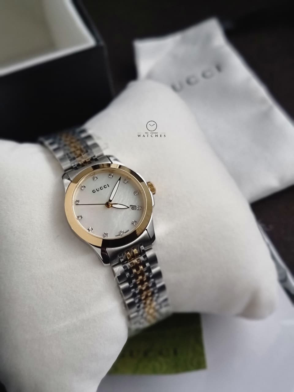 GUCCITimeless Diamond Mother of Pearl Dial Ladies Watch YA126513