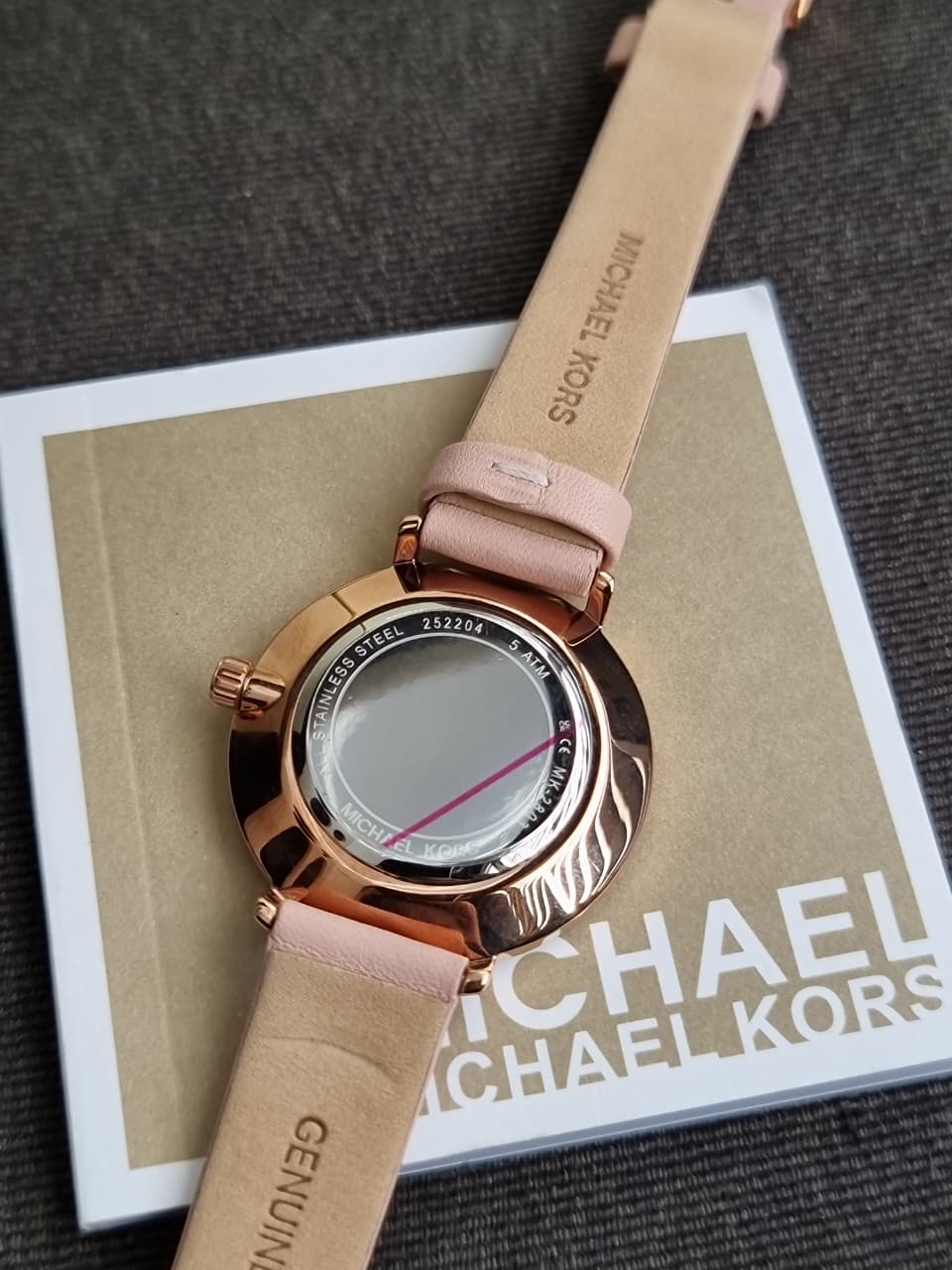 Michael Kors MK2803 Pyper Women's Watch – White Dial, Pink Leather Strap, Rose Gold-Tone 32mm Quartz