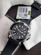 Gucci Dive Black Dial Black Rubber Strap Swiss Quartz Watch 45mm for Men – YA136204