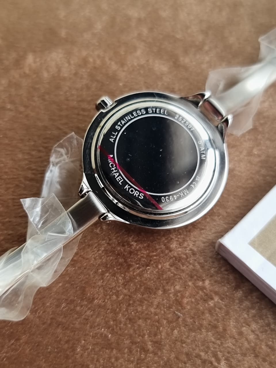 Michael Kors Izzy Silver Dial Silver Stainless Steel Bangle Quartz Watch 28mm for Ladies – MK4930