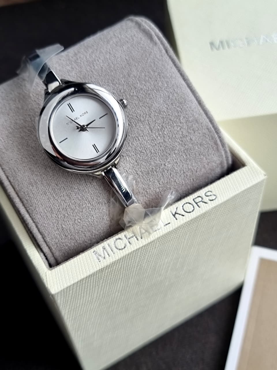 Michael Kors Izzy Silver Dial Silver Stainless Steel Bangle Quartz Watch 28mm for Ladies – MK4930