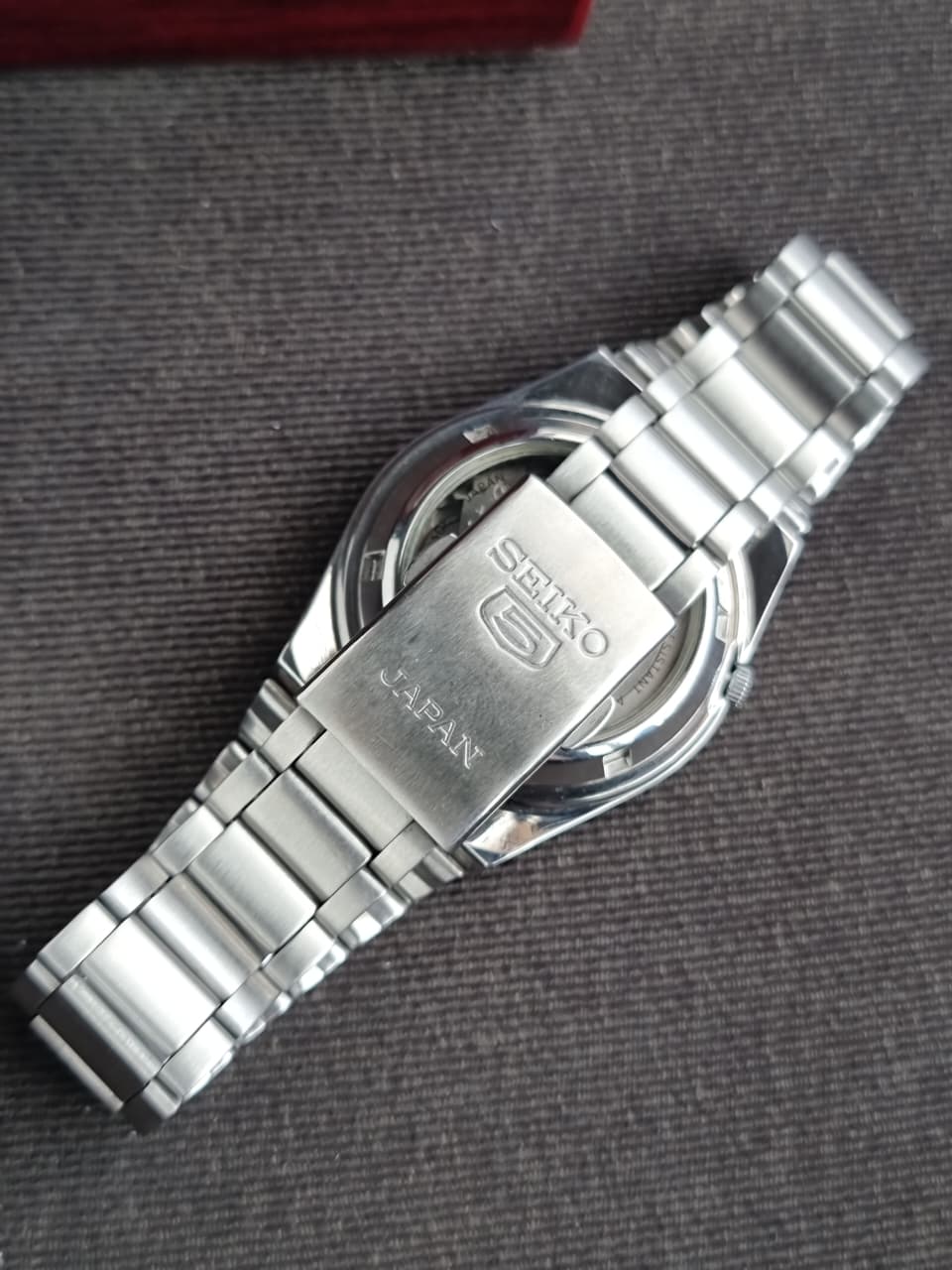 seiko 5 Gents Watch 36mm Dial  Silver chain Automatic watch