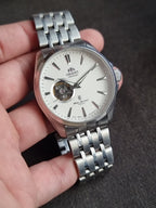 Orient Open Heart Automatic Silver Dial Men's Watch Item No. FAG03001W0