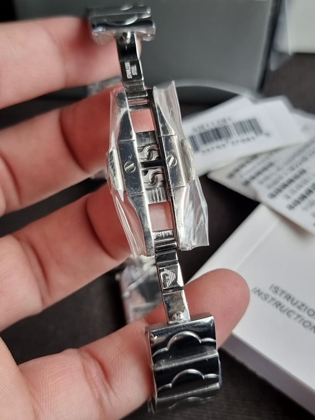 Emporio Armani Silver Quartz Stainless Steel Women's Watch AR11235 Main Image