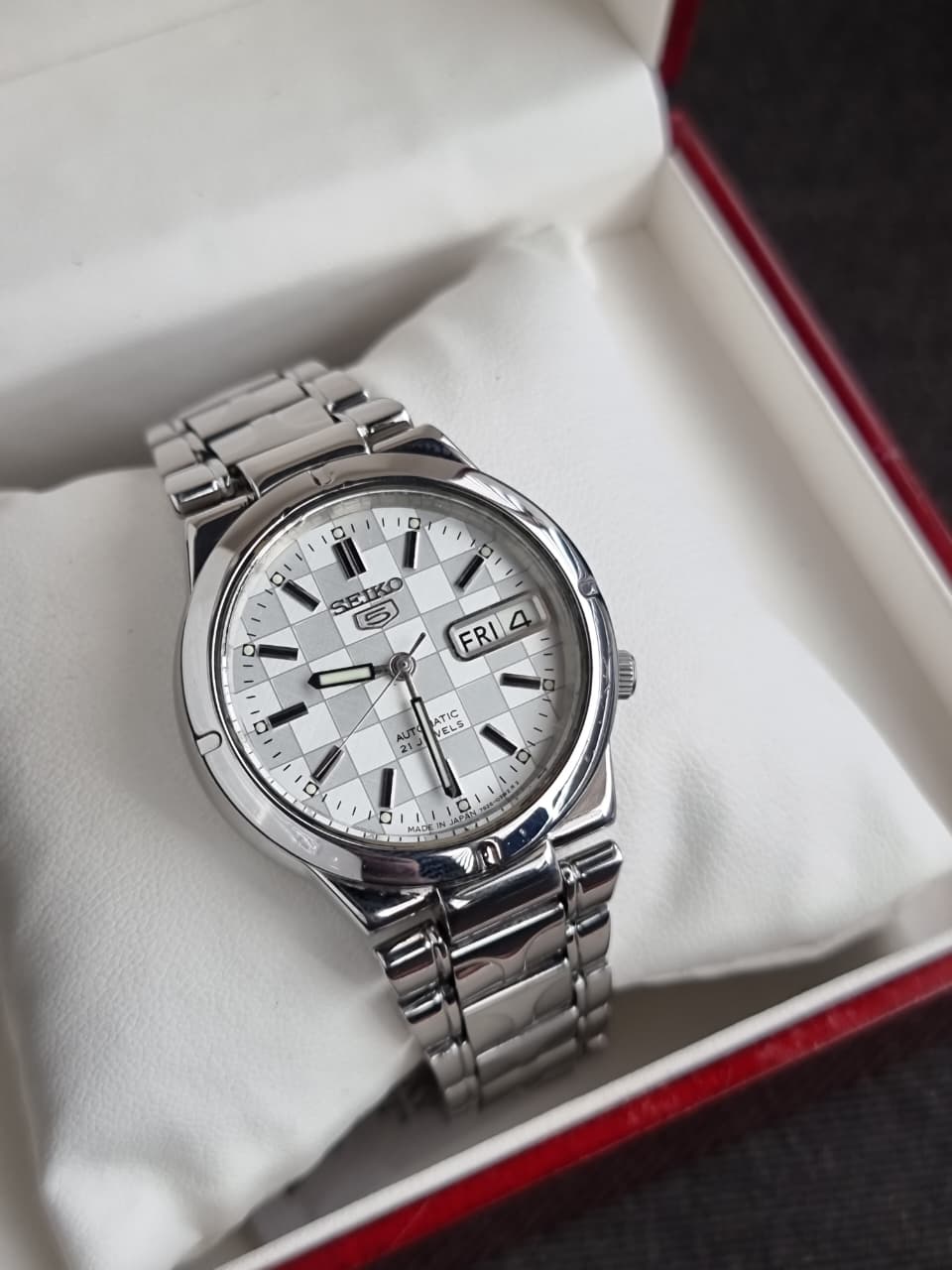 Seiko 5 automatic 36mm Dial White Dial Silver Cain