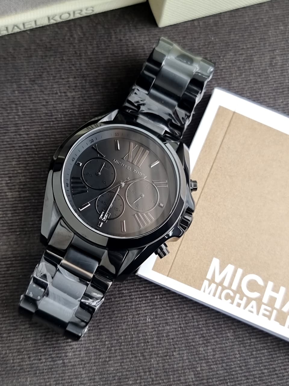 Michael Kors Unisex Chronograph Quartz Stainless Steel Black Dial 42mm Watch MK5550 (WITHOUT TAG)