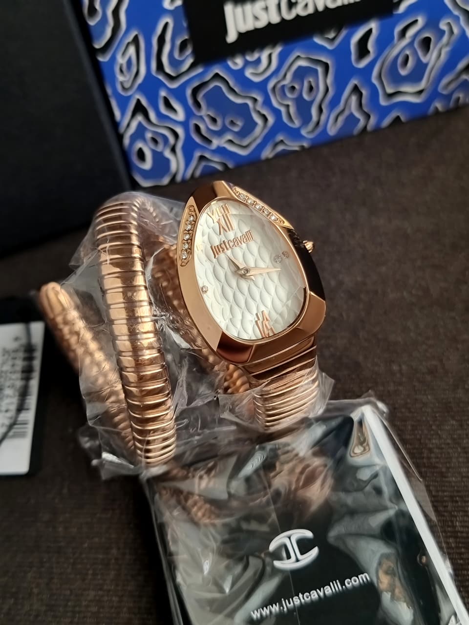 Just Cavalli Taglio Signature Snake JC1L223M0045 Silver Dial Rose Gold Women's Watch