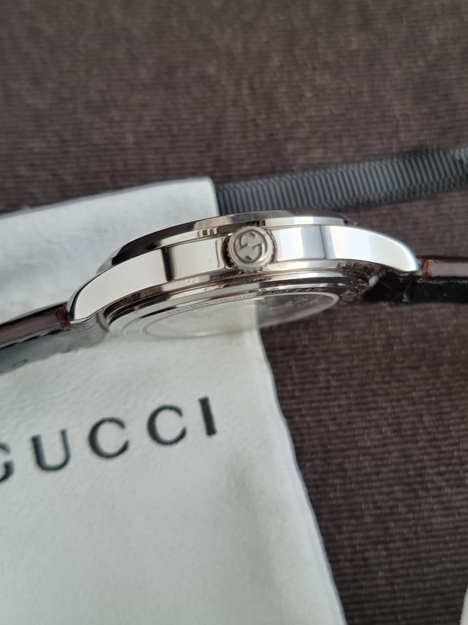Gucci G-Timeless YA126469A Black Dial Black Alligator Leather Automatic Women's Watch (9/10 Condition)