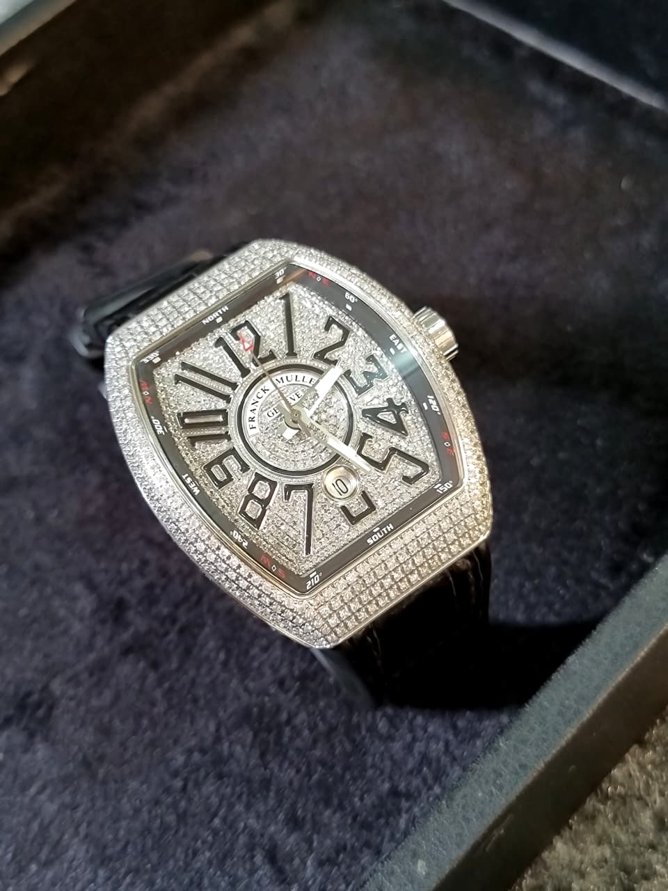 Franck Muller Vanguard Diamond Automatic Watch 41 x 49.95 mm – V 41 SC DT D CD (NR) AC DM BLK