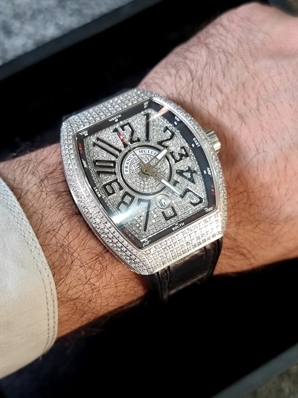 Franck Muller Vanguard Diamond Automatic Watch 41 x 49.95 mm – V 41 SC DT D CD (NR) AC DM BLK