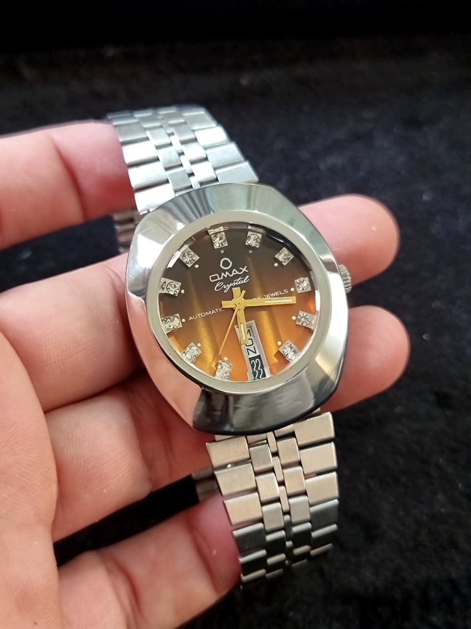 Omax Crystal 25 Jewels Automatic Men's Watch – 36 mm