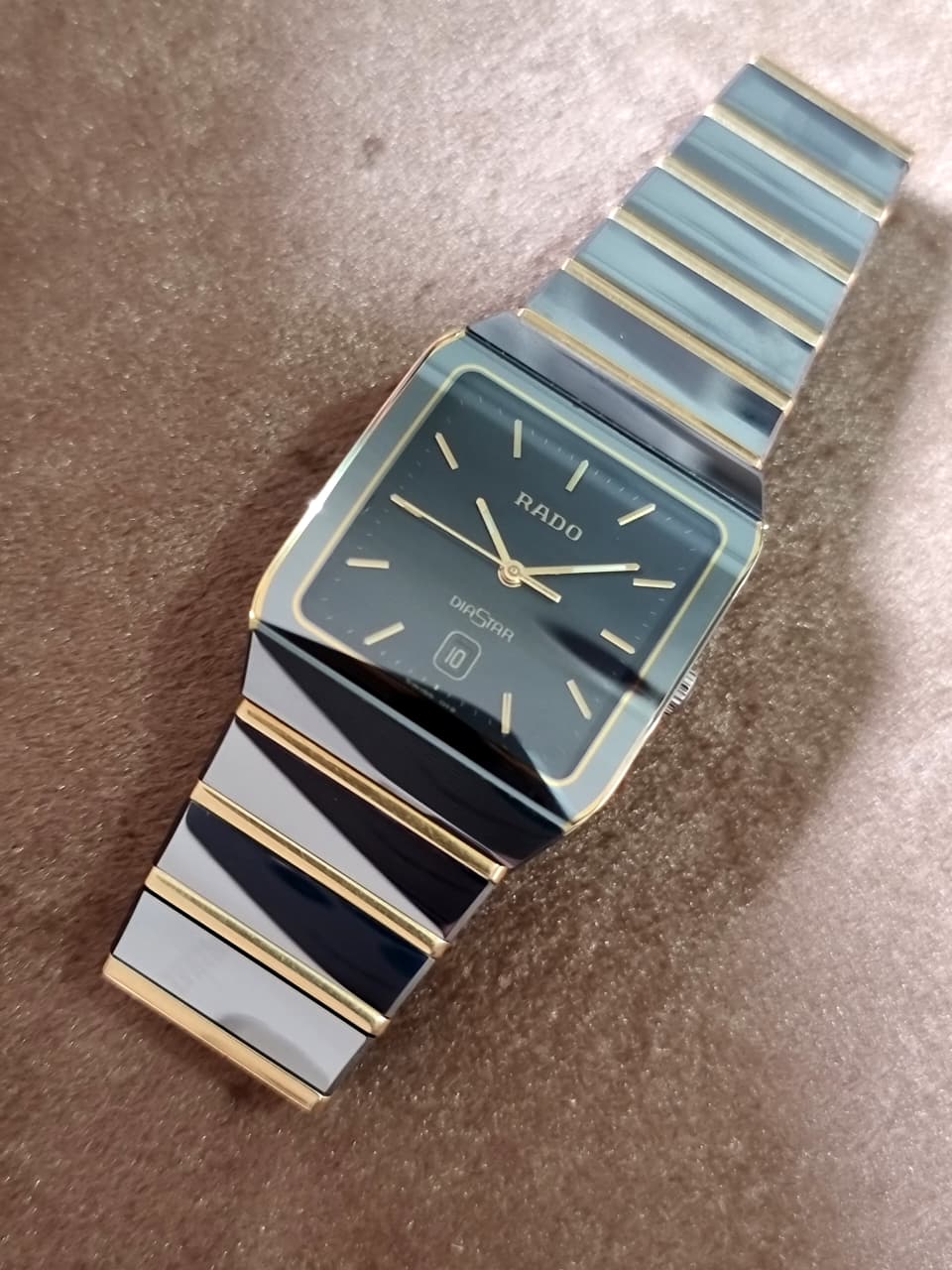 Rado DiaStar Vintage Men's Gold-Tone Quartz Watch – 129.0266.3