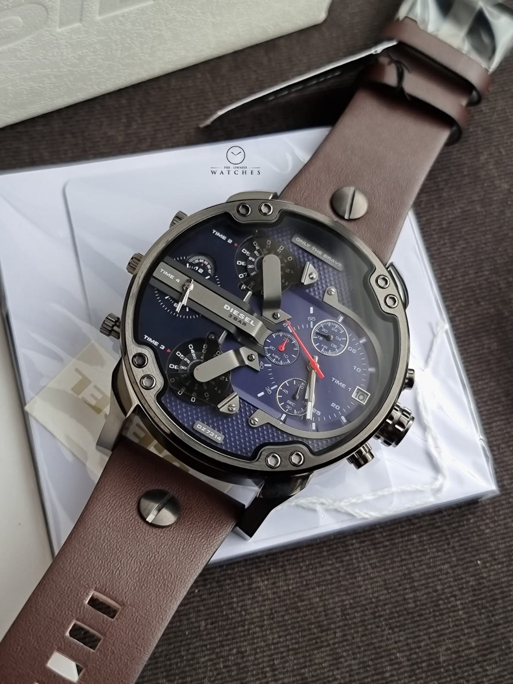Diesel Mr. Daddy 2.0 Men's Chronograph Quartz Watch Blue Dial Brown Leather – DZ7314