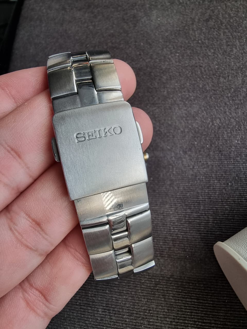 Seiko Kinetic Men's Quartz Watch – 42mm White Dial