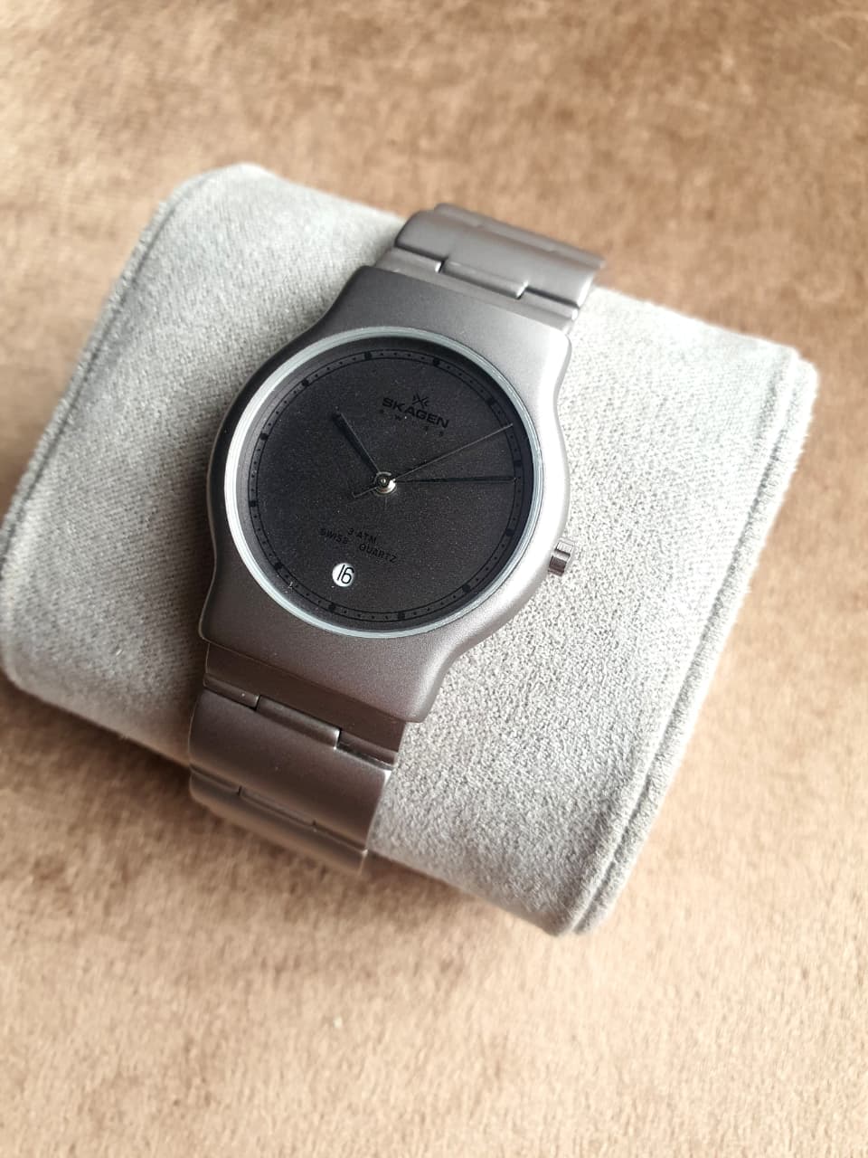 Skagen Swiss Men's Quartz Watch – 34mm Grey Dial & Grey Case