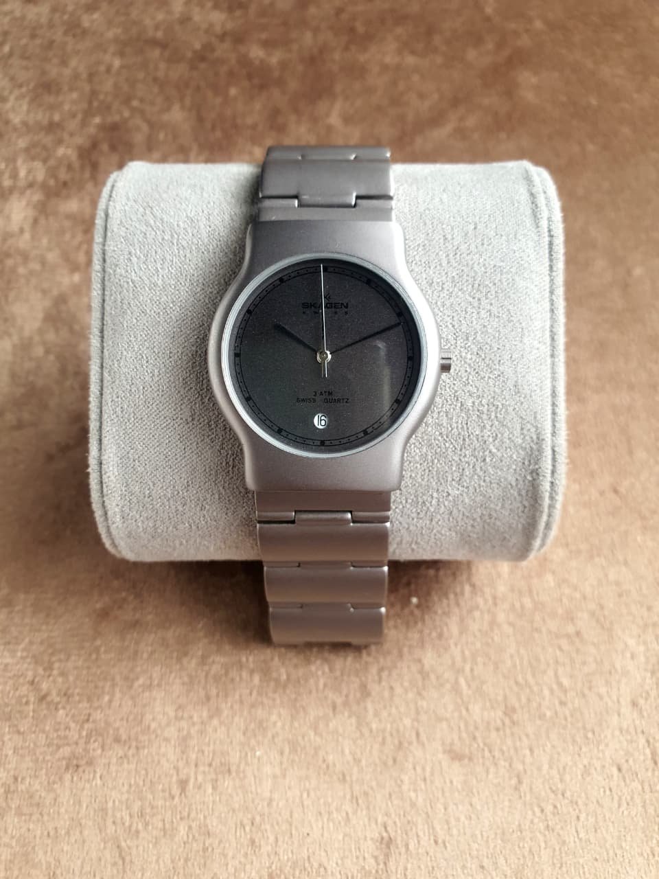 Skagen Swiss Men's Quartz Watch – 34mm Grey Dial & Grey Case