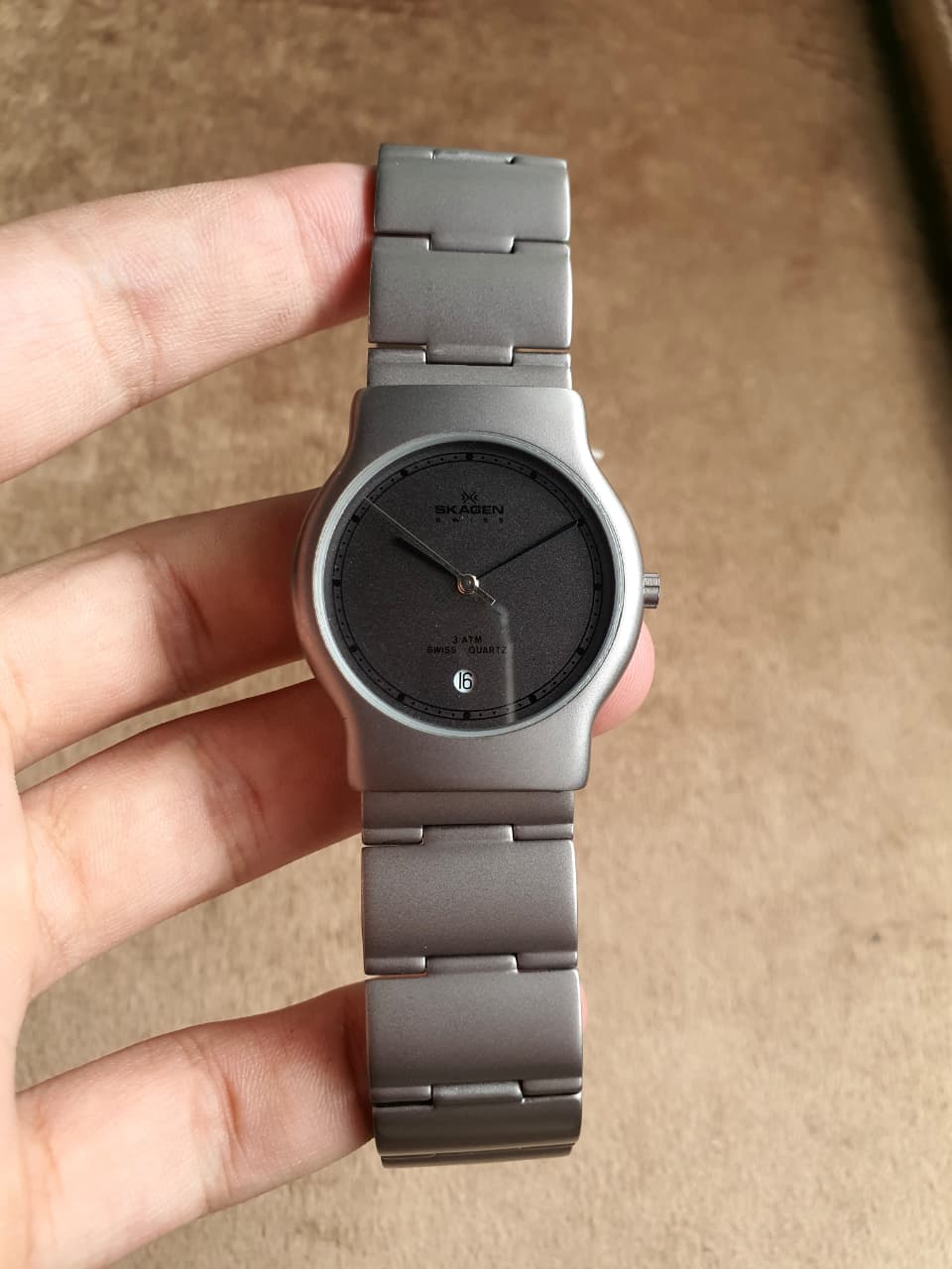 Skagen Swiss Men's Quartz Watch – 34mm Grey Dial & Grey Case