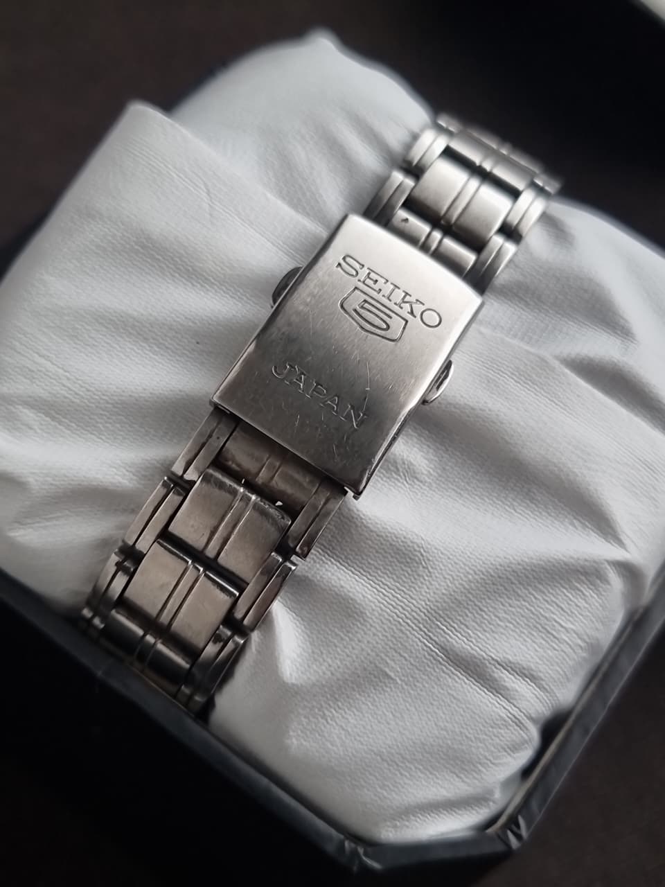 Seiko 5 Men's Automatic Watch – 36mm LumiBrite Dial & Silver Stainless Steel Bracelet
