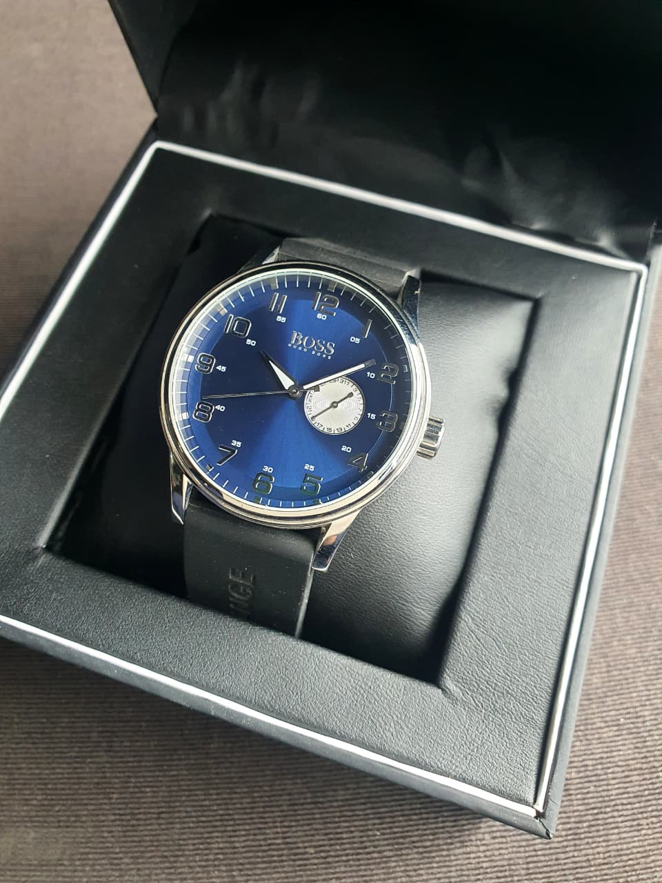 HUGO BOSSBlue Dial Black Leather Men's Watch 1512790