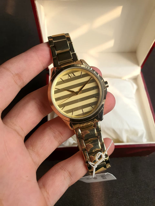 Armani Exchange Ladies Watch golden Casing Quartz Watch Main Image