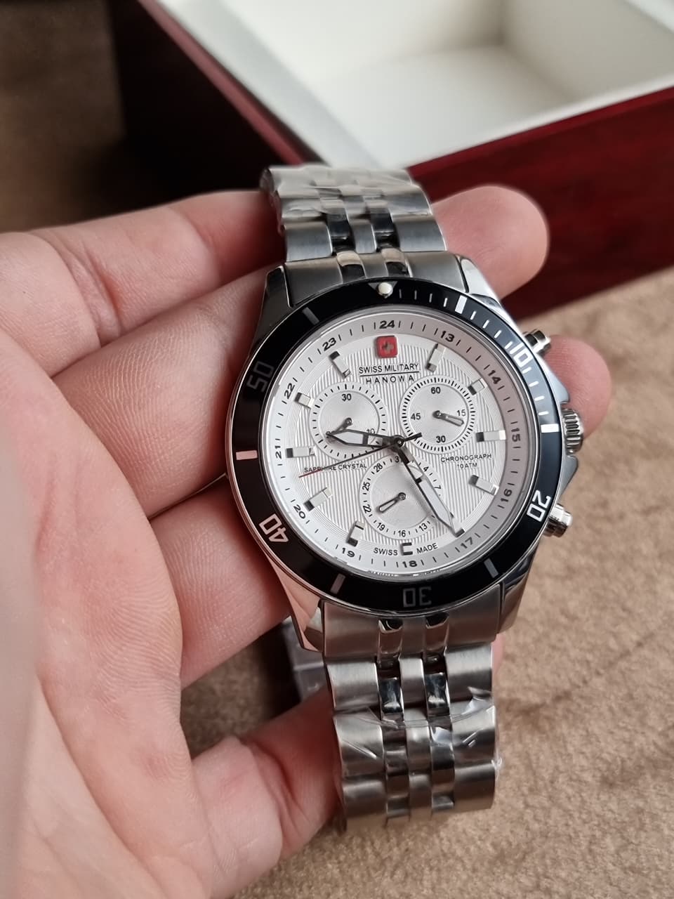 Swiss Military Hanowa Flagship Heritage Chronograph Men's Quartz Watch – 42mm Silver Dial & Stainless Steel Bracelet – SMWGI0007602