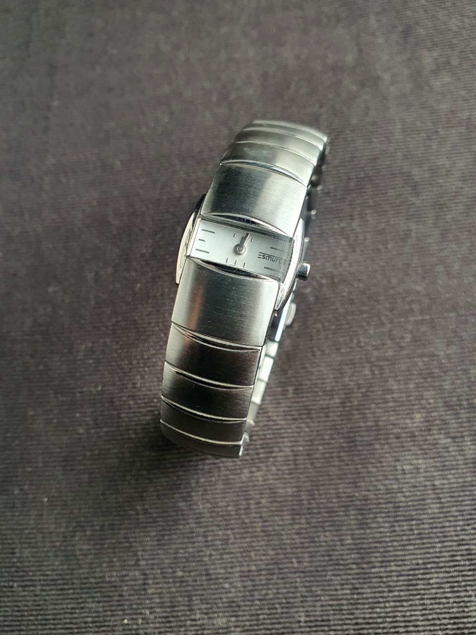 Esmurt Ladies Watch Silver Chain