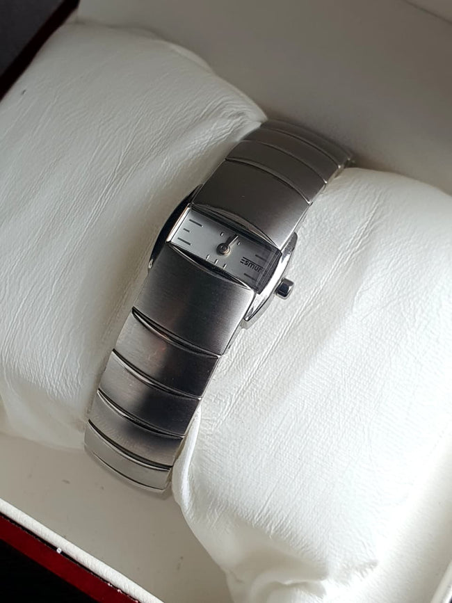 Esmurt Ladies Watch Silver Chain Main Image