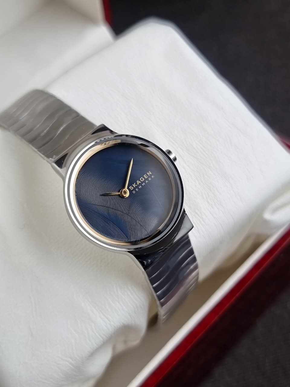 Skagen Freja Lille Women's Quartz Watch – 26mm Blue Dial & Silver Stainless Steel Mesh Bracelet – SKW3171